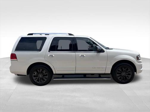 2016 Lincoln Navigator Select