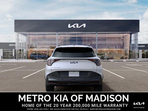 Glacial White Pearl 2026 Kia Sportage X-Line