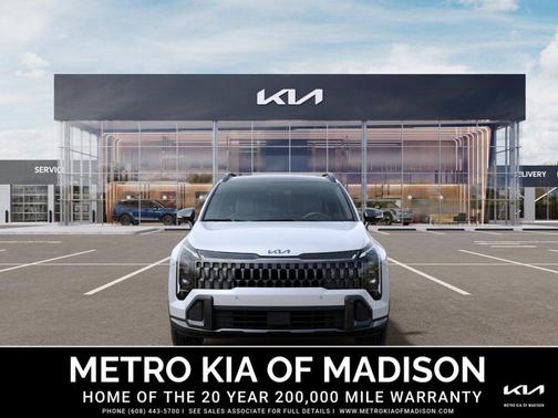 Glacial White Pearl 2026 Kia Sportage X-Line