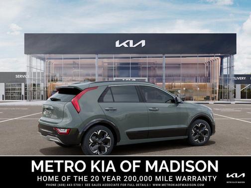 Cityscape Green 2026 Kia Niro EV Wave