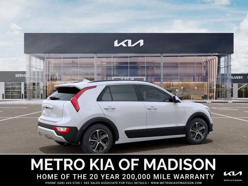 Snow White Pearl 2026 Kia Niro LX