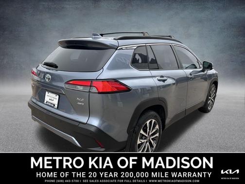 2023 Toyota Corolla Cross XLE