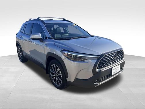 2022 Toyota Corolla Cross XLE