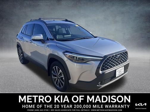 2022 Toyota Corolla Cross XLE