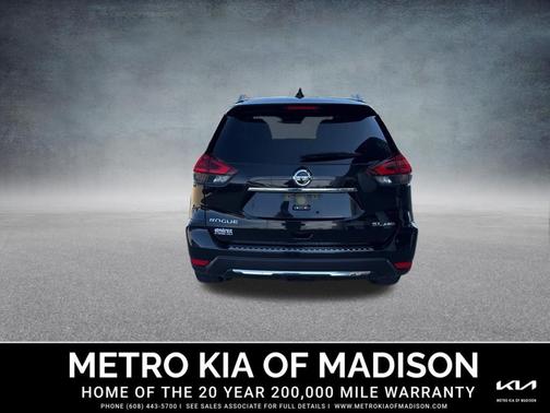 Magnetic Black 2018 Nissan Rogue SL