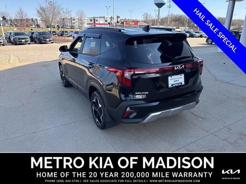 Fusion Black 2026 Kia Seltos S