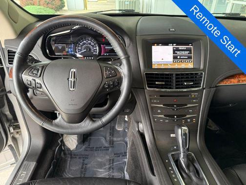 Ingot Silver Metallic 2019 Lincoln MKT Reserve