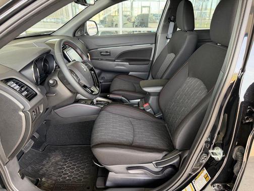 Labrador Black Pearl 2025 Mitsubishi Outlander Sport 2.0 Trail Edition AWC