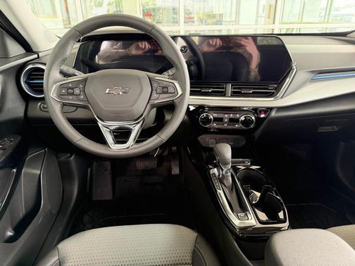 Summit White 2026 Chevrolet Trax LT