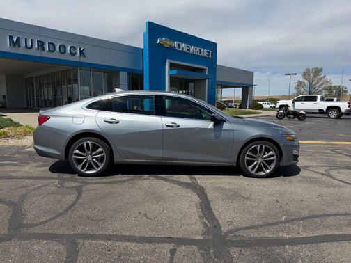 Sterling Gray Metallic 2025 Chevrolet Malibu FWD 1LT