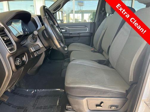 2023 RAM 3500 Big Horn Crew Cab 4x4 6'4' Box