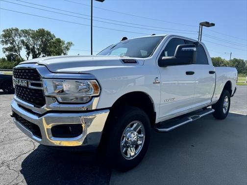 2023 RAM 3500 Big Horn Crew Cab 4x4 6'4' Box