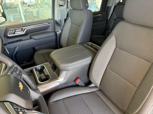 2026 Chevrolet Silverado 3500 LT