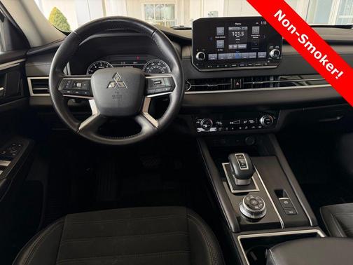 2022 Mitsubishi Outlander 