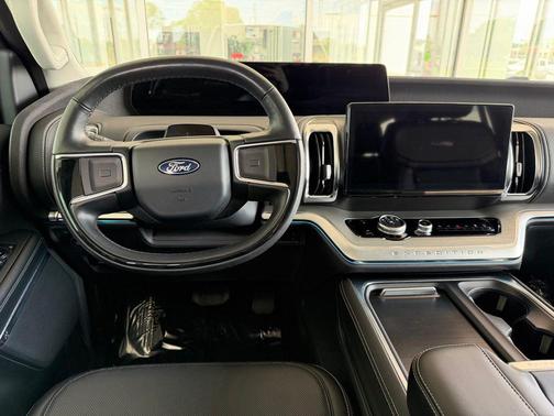 Oxford White 2025 Ford Expedition Max Platinum