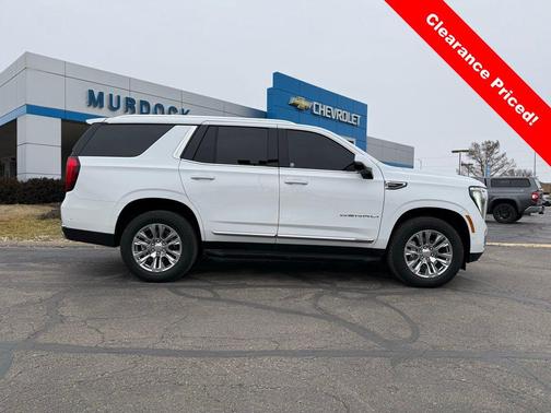 Summit White 2025 GMC Yukon Denali