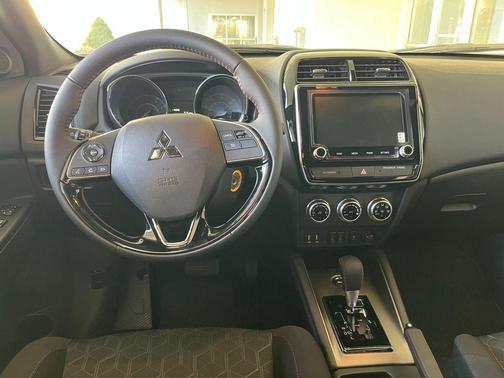 Mercury Gray Metallic 2025 Mitsubishi Outlander Sport 2.0 Trail Edition AWC