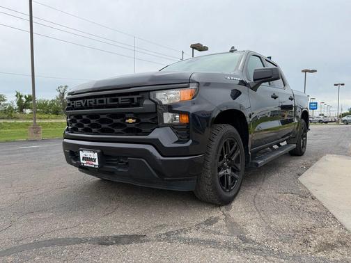 Dark Ash Metallic 2023 Chevrolet Silverado 1500 Custom