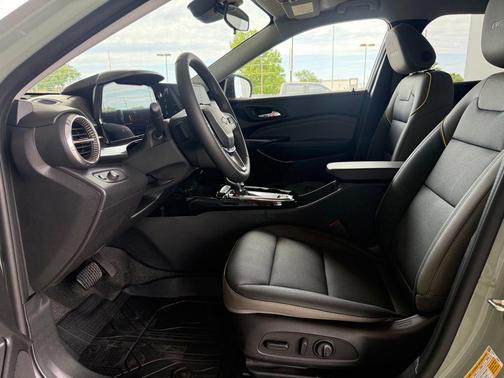 Cacti Green 2026 Chevrolet Trax FWD ACTIV