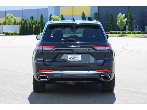 Midnight Sky 2022 Jeep Grand Cherokee 4xe Overland