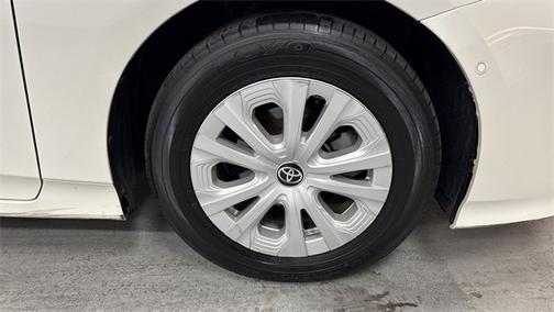2019 Toyota Prius L