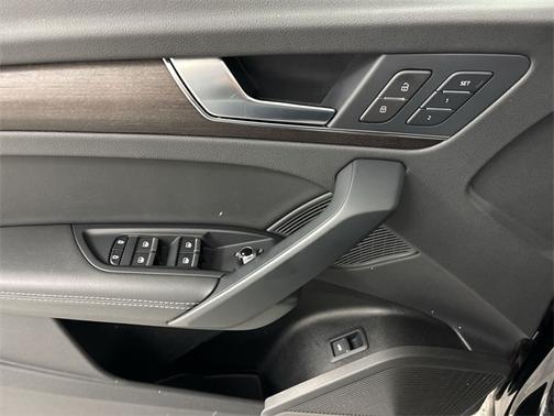 2024 Audi Q5 45 S LINE QUATTRO PREMIUM