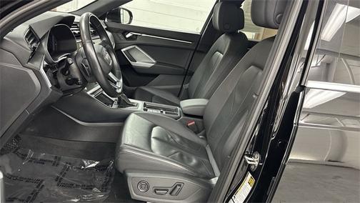 2024 Audi Q3 45 S LINE QUATTRO PREMIUM