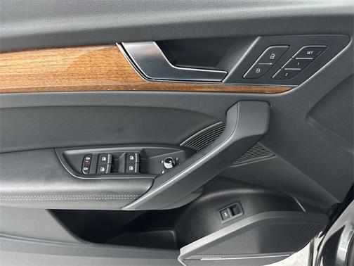 2023 Audi Q5 45 S LINE QUATTRO PREMIUM