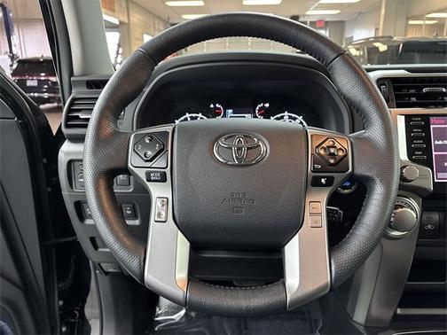 2024 Toyota 4Runner SR5 PREMIUM