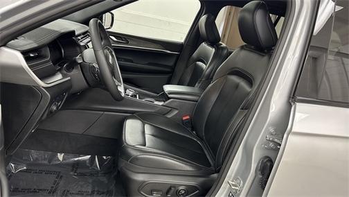 2024 Jeep Grand Cherokee BASE