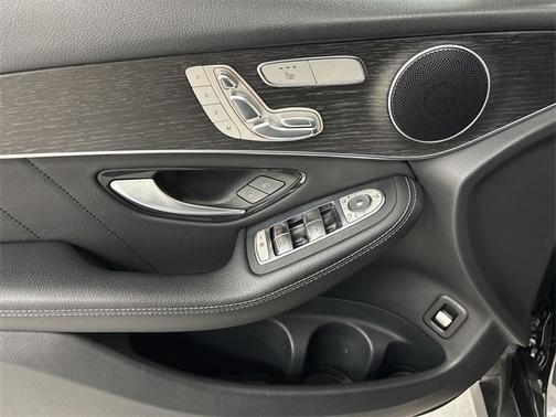 2022 Mercedes-Benz GLC 300 BASE 4MATIC