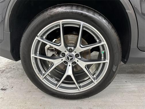 2022 Mercedes-Benz GLC 300 BASE 4MATIC