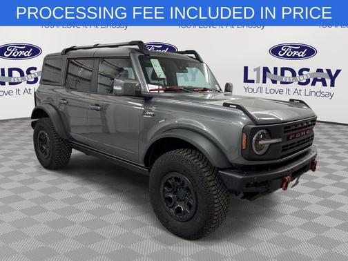 CARBONIZED GRAY METALLIC 2023 Ford Bronco OUTER BANKS