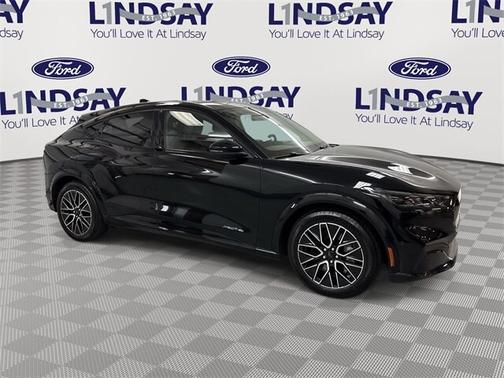 2024 Ford Mustang Mach-E PREMIUM
