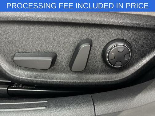 Alta White 2024 Genesis G70 2.5T
