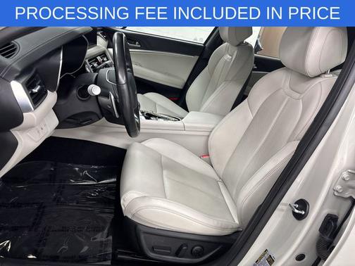 2024 Genesis G70 2.5T