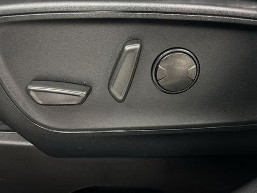 RAPID RED MET TINTED CC 2022 Ford Escape SEL