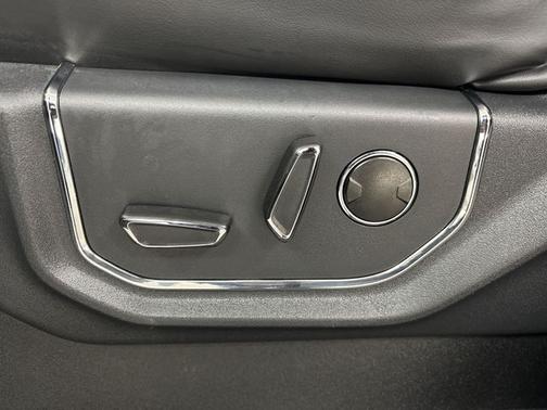 AGATE BLACK METALLIC 2022 Ford Expedition PLATINUM