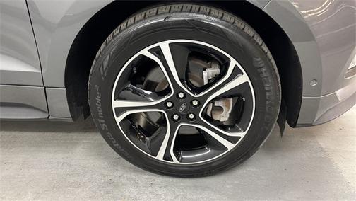 2022 Ford Edge ST
