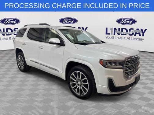 White Frost Tri-Coat 2023 GMC Acadia DENALI