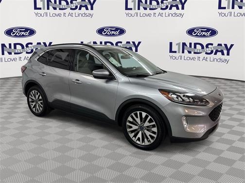 2022 Ford Escape TITANIUM