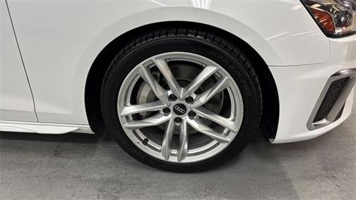 2022 Audi A4 45 S LINE QUATTRO PREMIUM