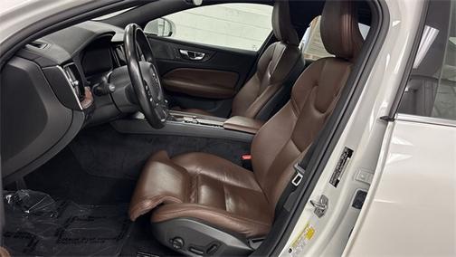 2021 Volvo S60 T5 INSCRIPTION