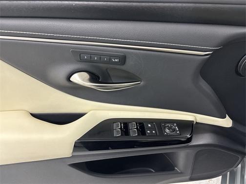 2022 Lexus ES 350 BASE