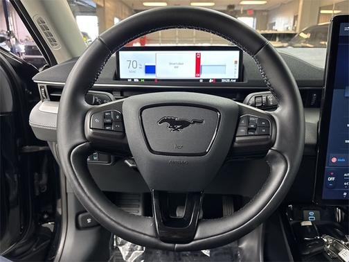 2021 Ford Mustang Mach-E SELECT