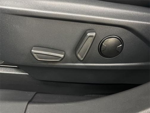 2021 Ford Mustang Mach-E SELECT