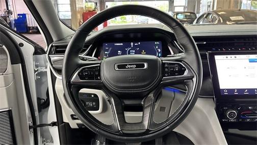 2022 Jeep Grand Cherokee OVERLAND