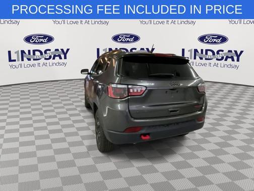 Granite Crystal Clearcoat Metallic 2023 Jeep Compass TRAILHAWK