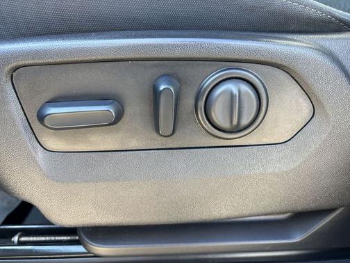 Summit White 2023 Chevrolet Silverado 2500 LT