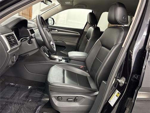 2022 Volkswagen Atlas 3.6 SE W/ TECHNOLOGY